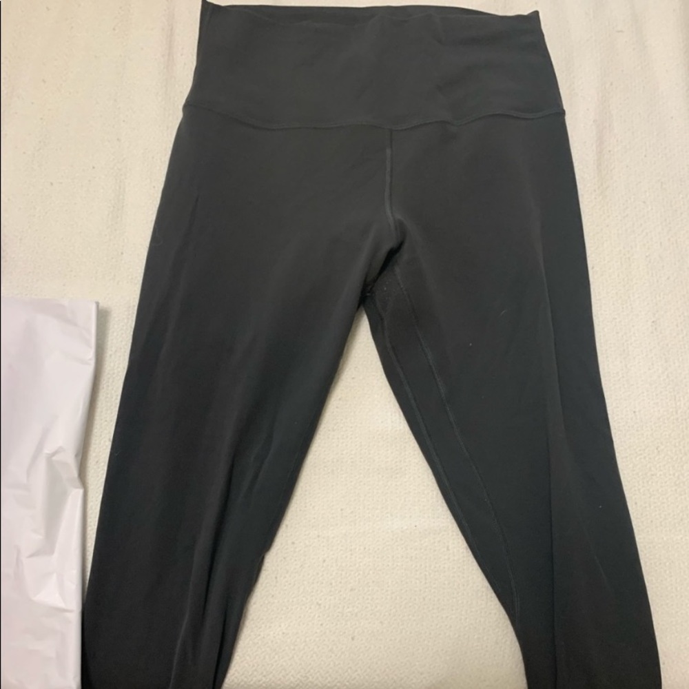 7/8 lululemon align gray leggings